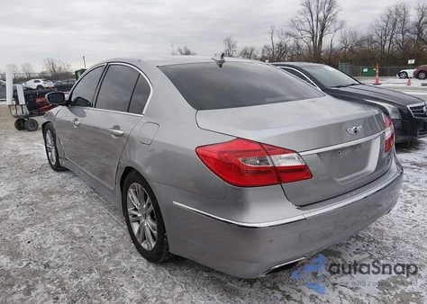 2012 Hyundai Genesis 4.6 z USA, uszkodzony, nr VIN KMHGC4DF3CU170440